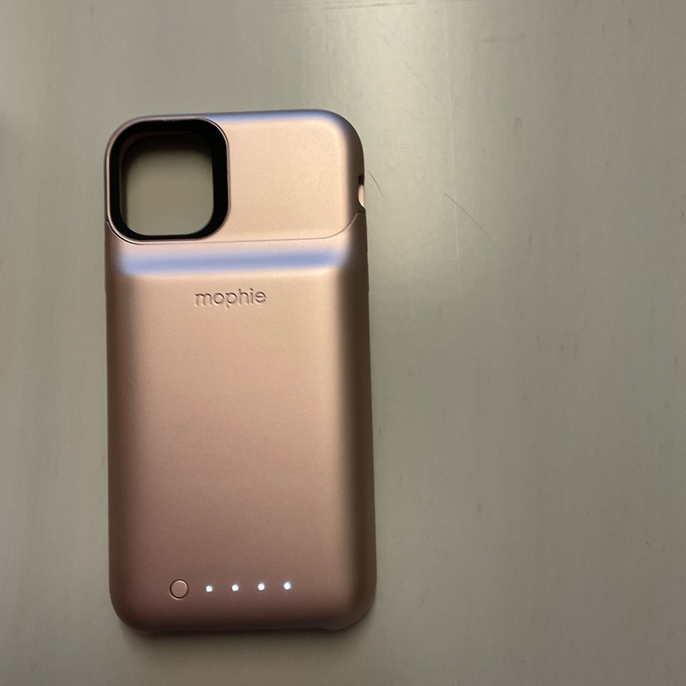 Morphine charging case for iPhone 11